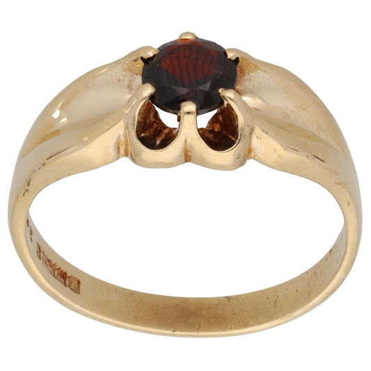 9ct Gold Garnet Single Stone Ring Size V