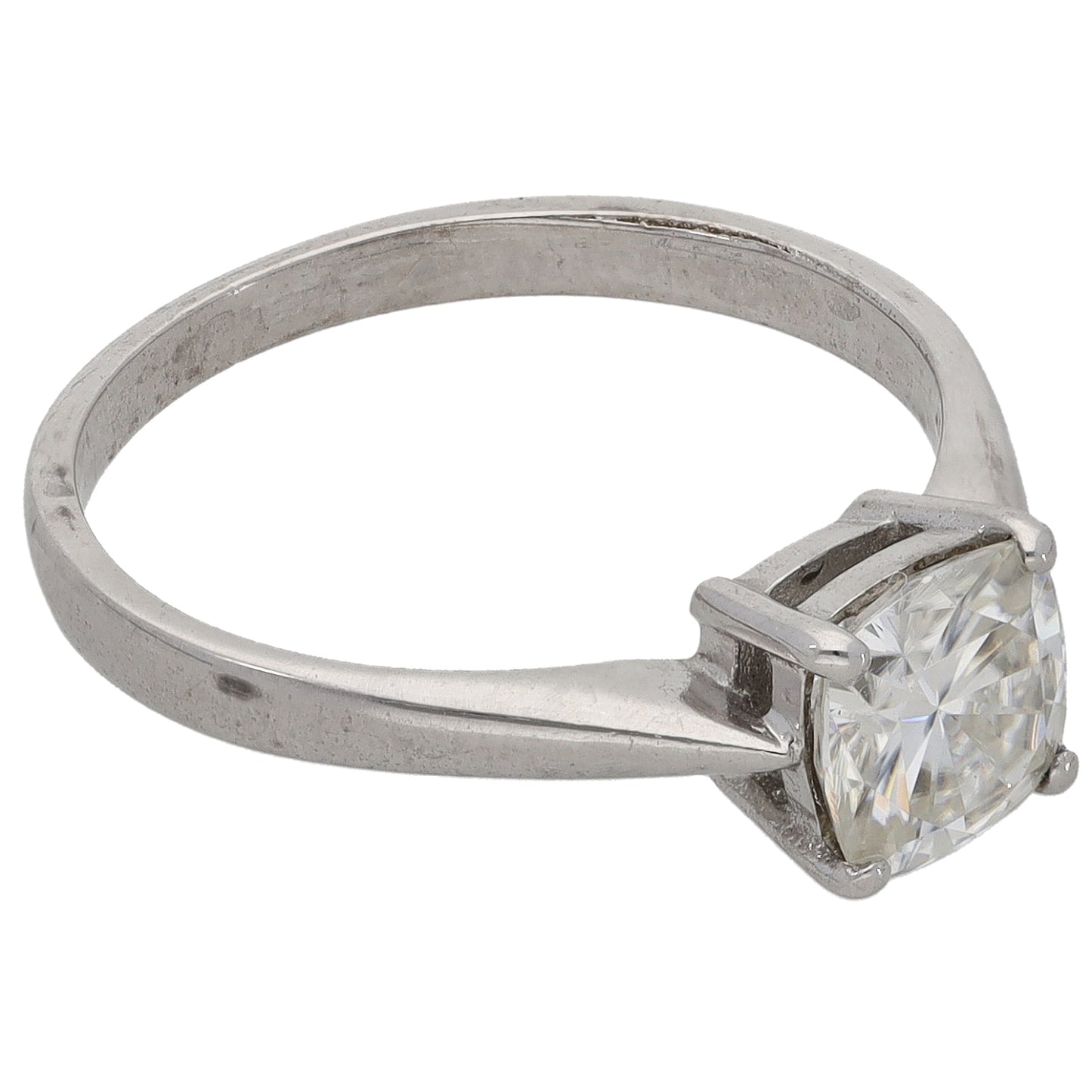 18ct White Gold Cubic Solitaire Ring Size L