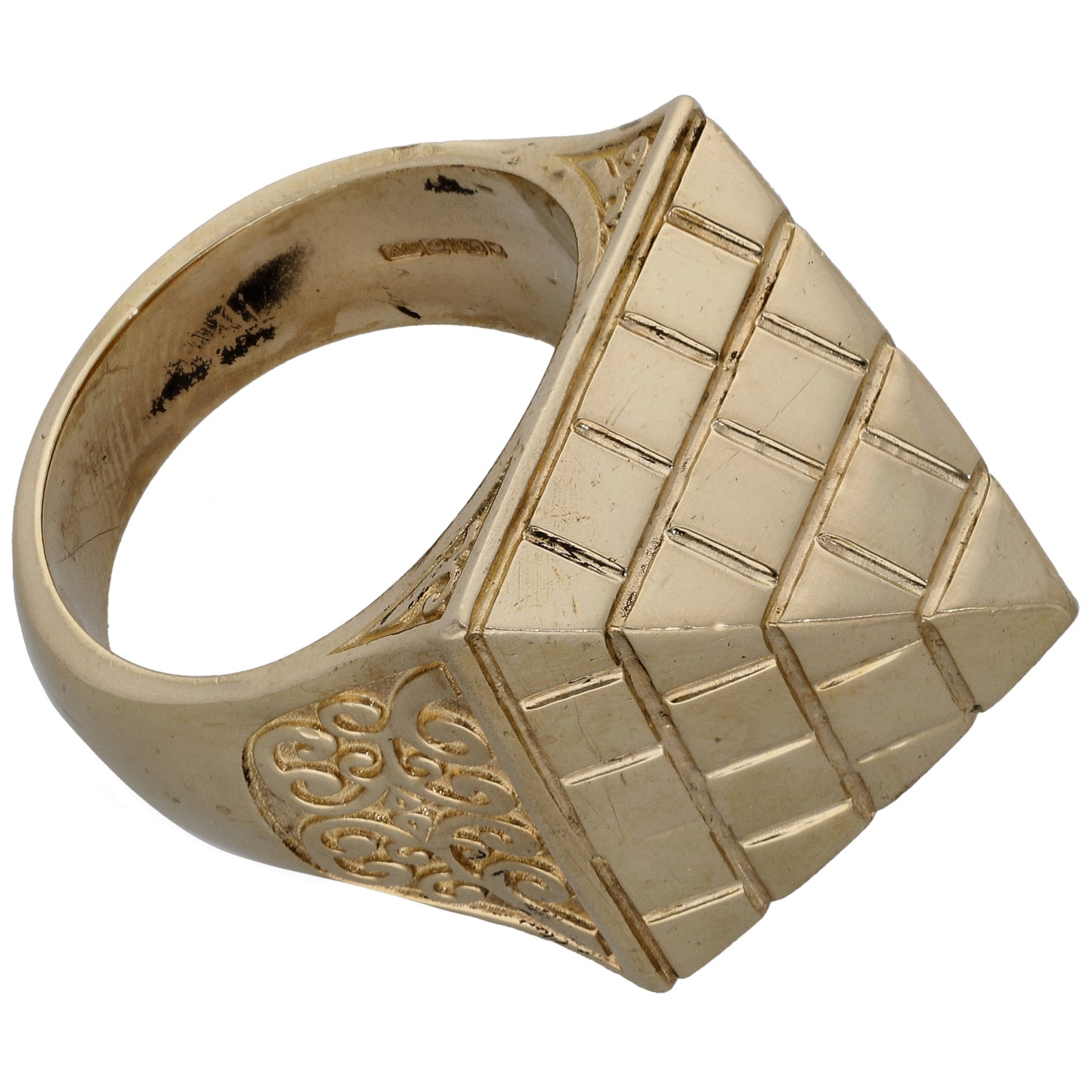 9ct Gold Pyramid Ring Size Y