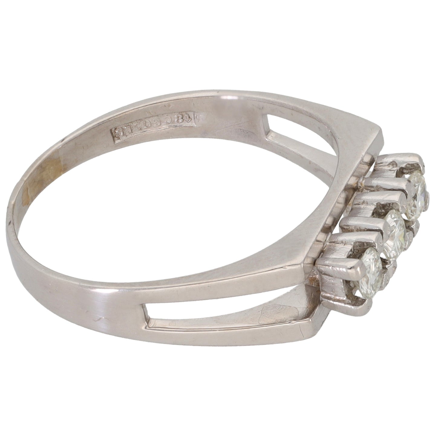 18ct White Gold 0.30ct Diamond Trilogy Ring Size R
