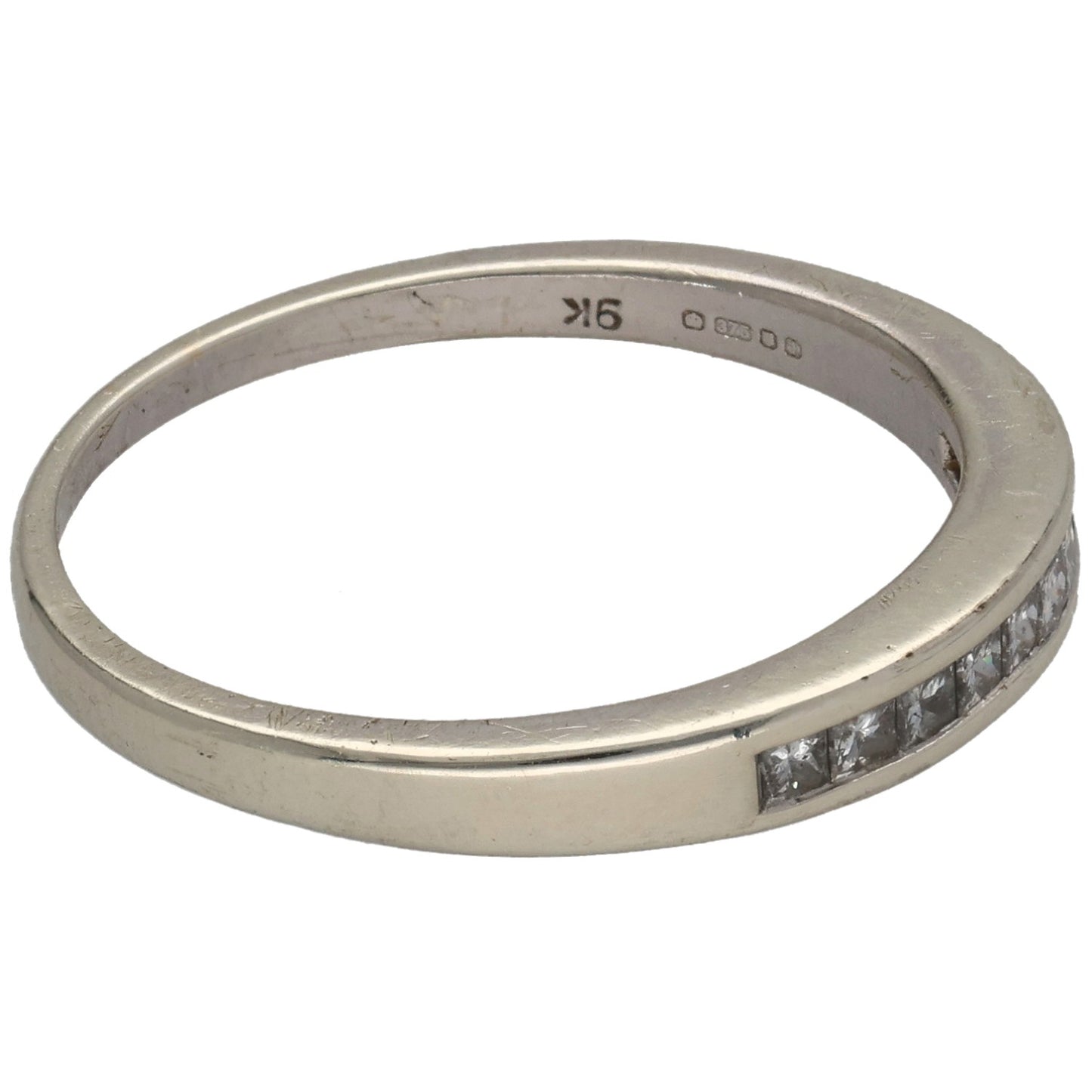 9ct White Gold 0.25ct Diamond Half Eternity Ring Size P