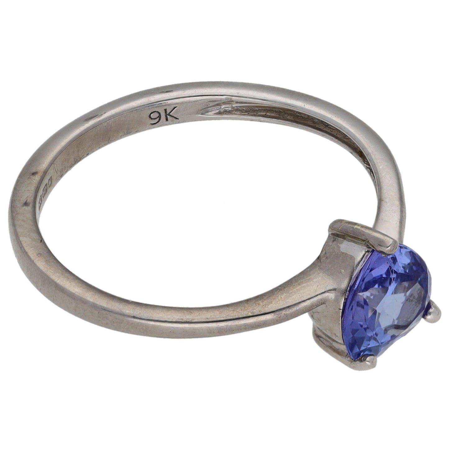 9ct White Gold Tanzanite Single Stone Ring Size N