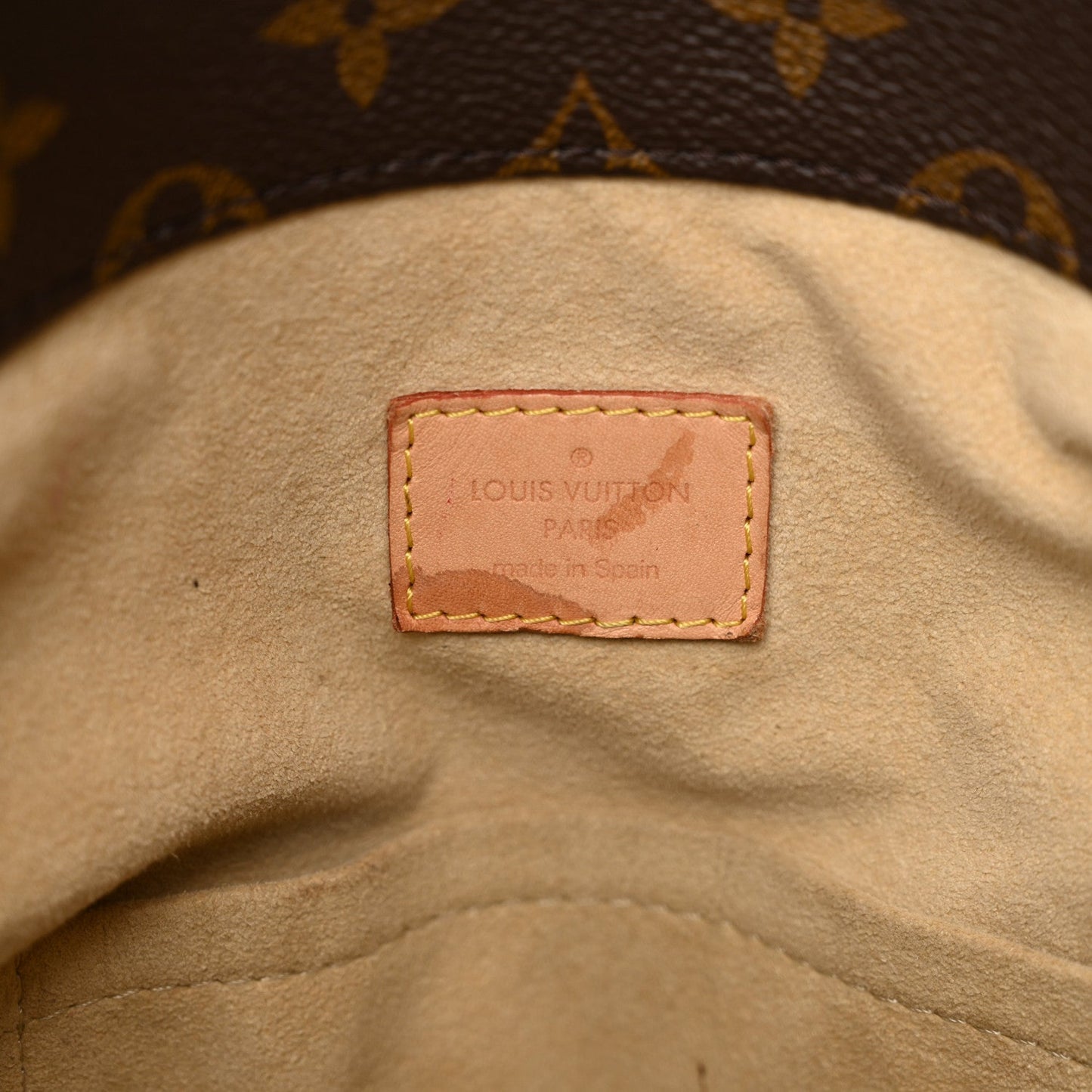 Louis Vuitton Artsy MM Monogram Coated Canvas Bag - Brown