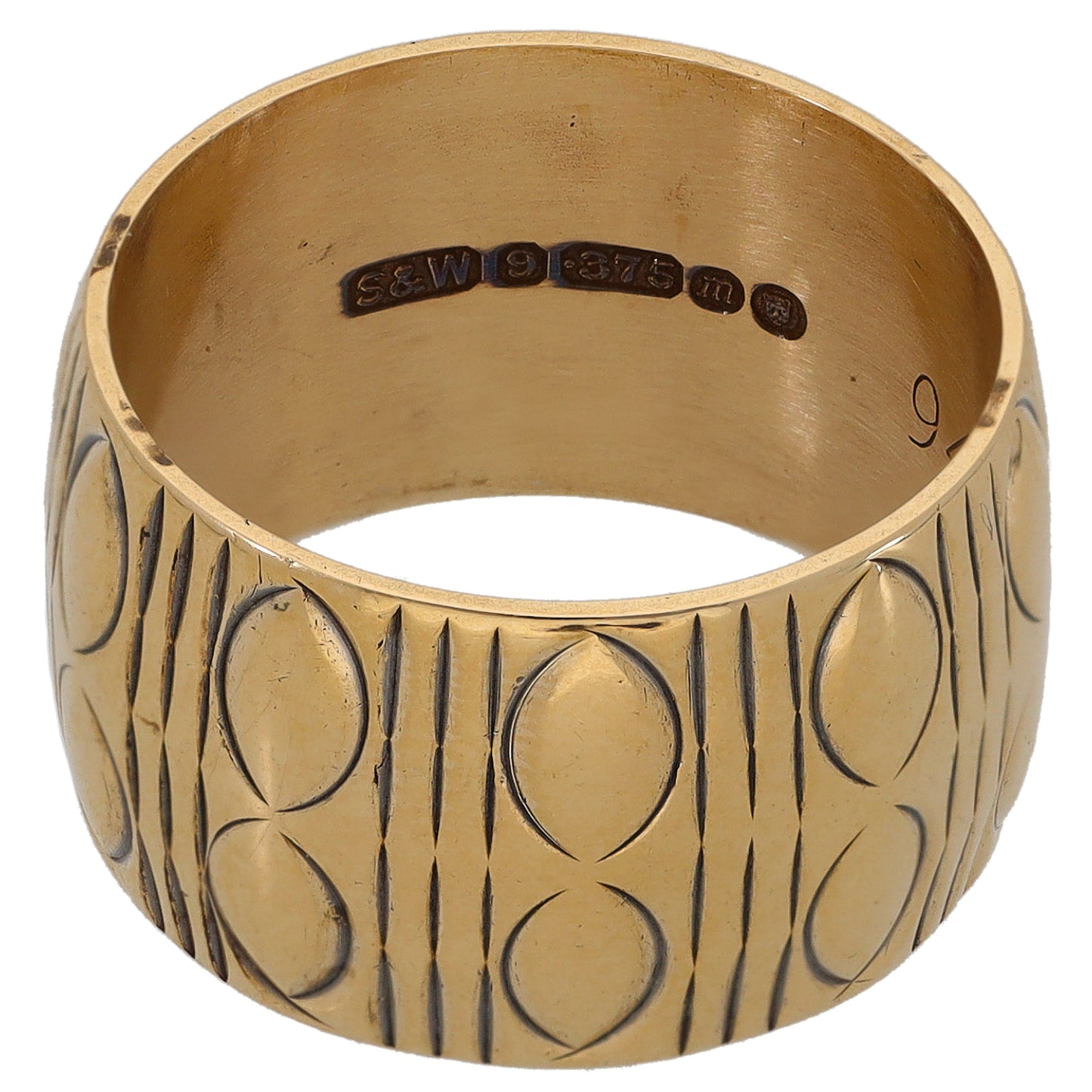 Gold wedding ring with engraved patterned band of circles and vertical lines