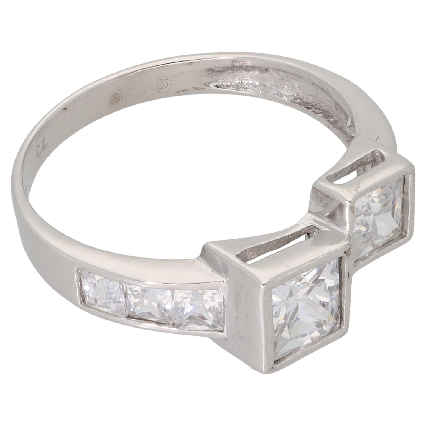 9ct White Gold Cubic Zirconia Dress/Cocktail Ring Size M