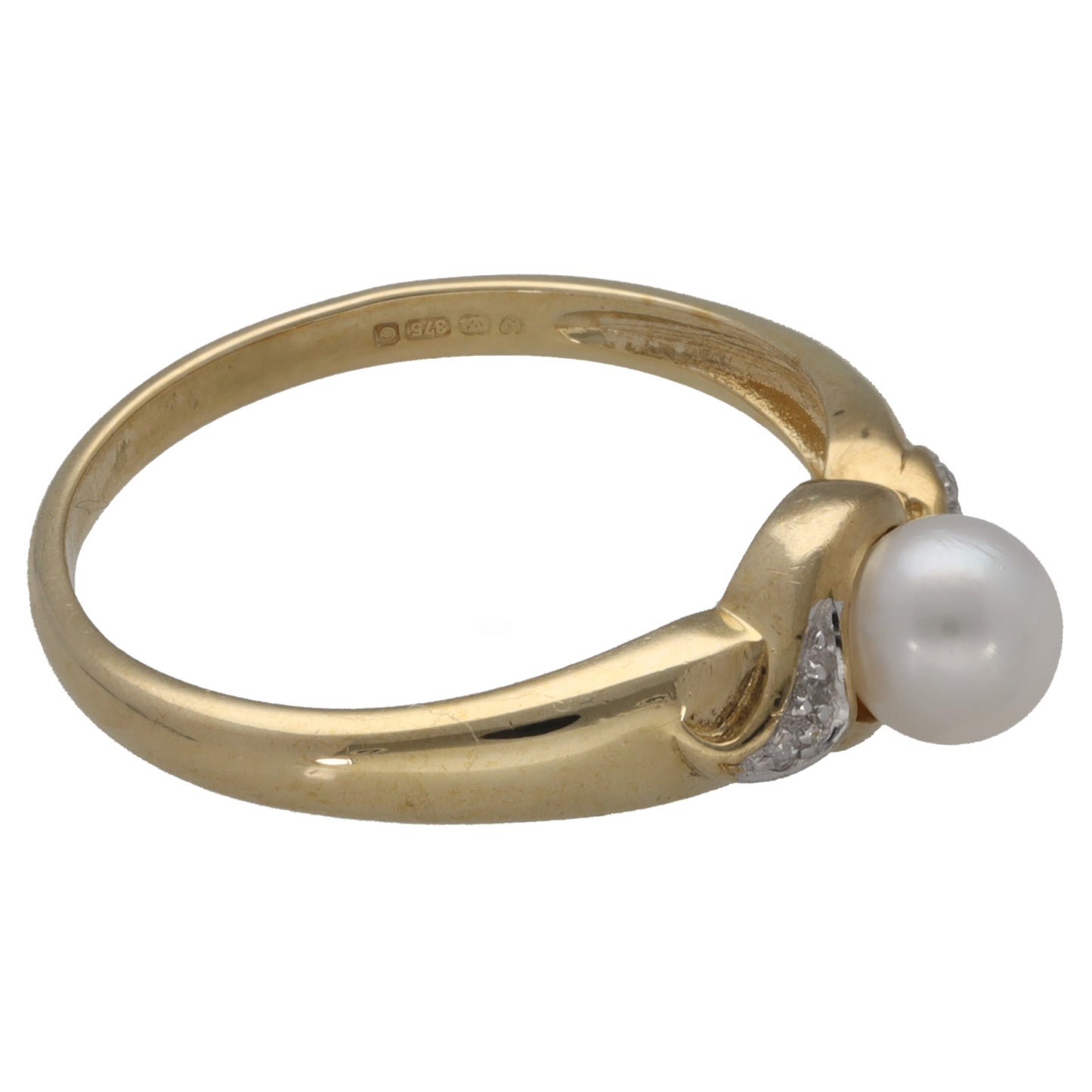 9ct Gold Cultured Pearl & 0.02ct Diamond Dress/Cocktail Ring Size O