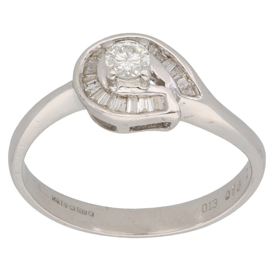 18ct Gold 0.235ct Diamond Solitaire Ring With Accent Stones Size M