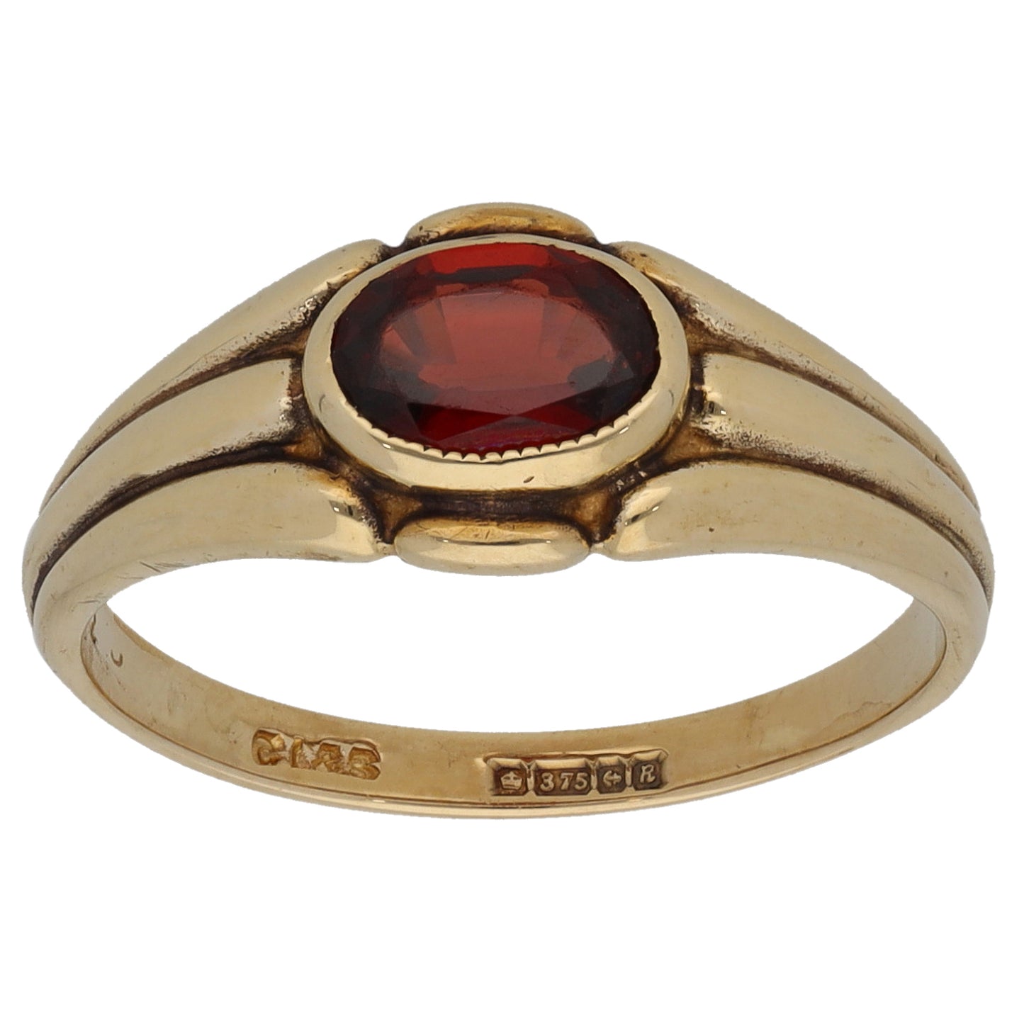 9ct Gold Garnet Single Stone Ring Size N