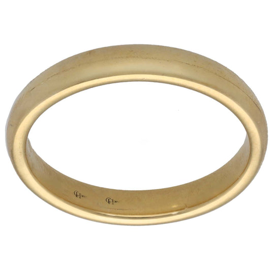 Plain 18ct gold wedding ring band with smooth round profile and inner engraving