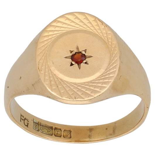 9ct Gold Garnet Patterned Signet Ring Size P