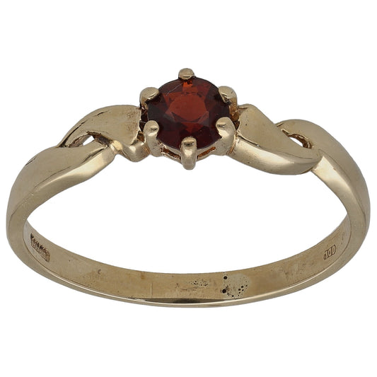 9ct gold garnet single-stone ring with dark red gemstone in prong setting