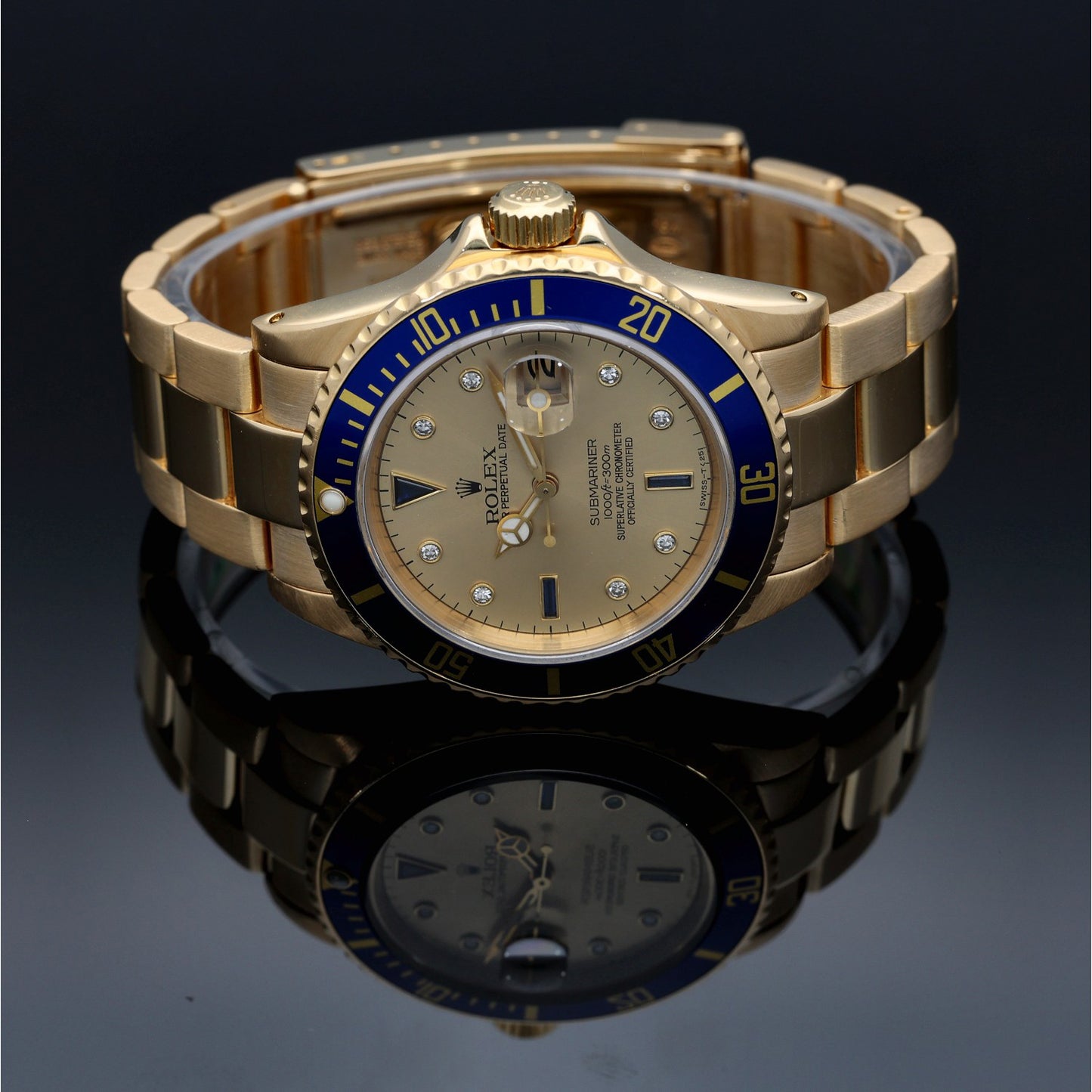 Rolex Submariner 16808 40mm Gold Watch