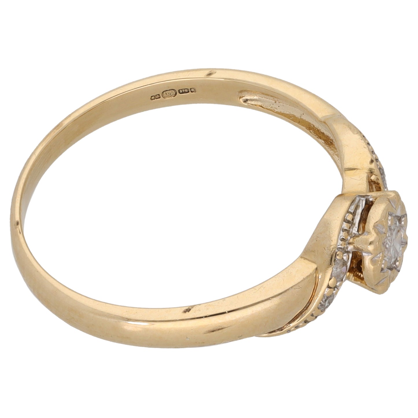 9ct Gold 0.15ct Diamond Solitaire Ring With Accent Stones Size P