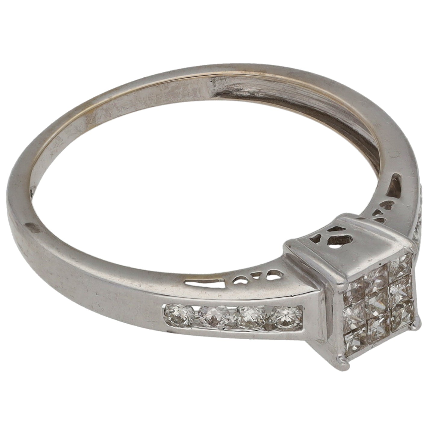 18ct White Gold 0.385ct Diamond Cluster Ring Size O