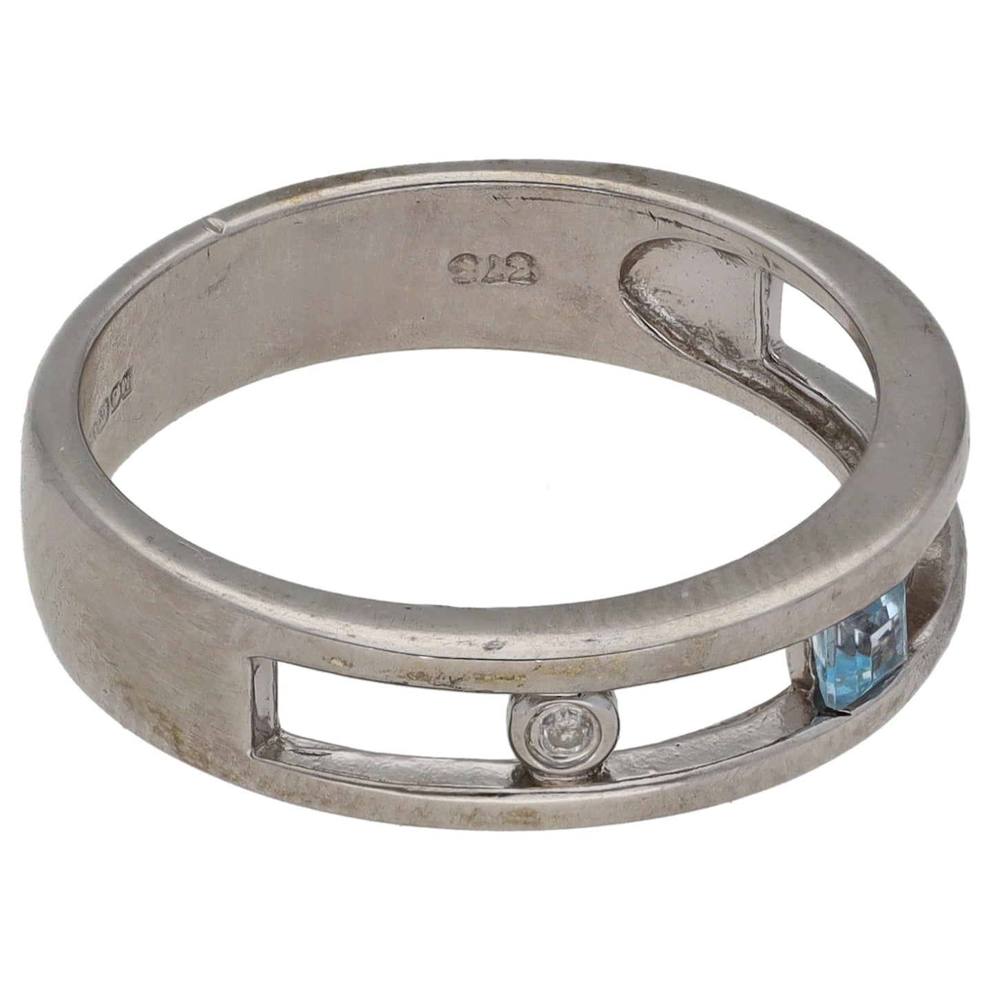 9ct Gold 0.02ct Diamond & Topaz Trilogy Ring Size L