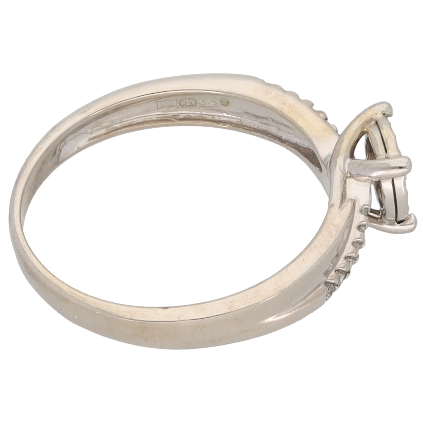 9ct White Gold 0.20ct Diamond Cluster Ring Size P