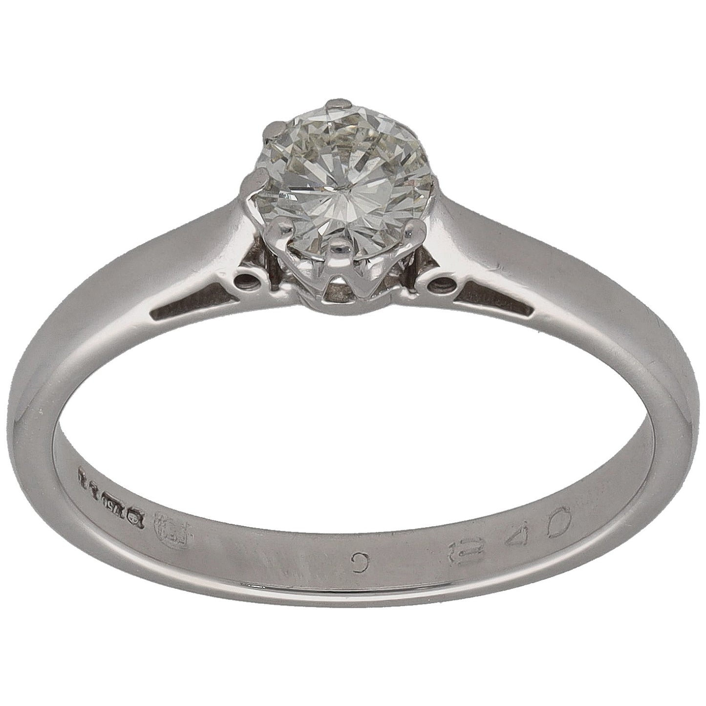 18ct white gold solitaire ring with round diamond center in prong setting