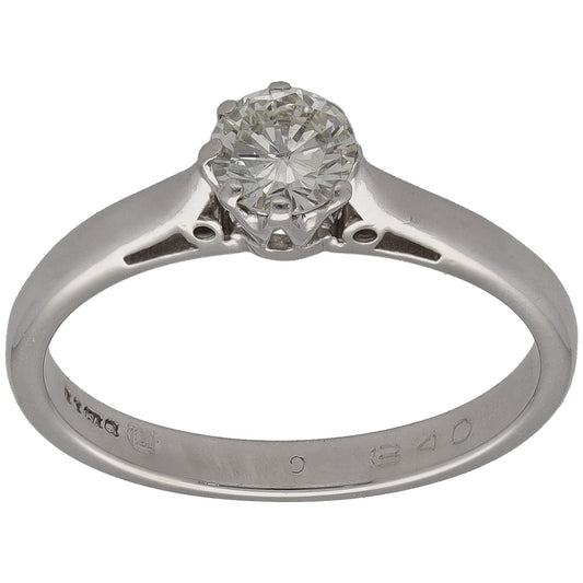 18ct white gold solitaire ring with round diamond center in prong setting