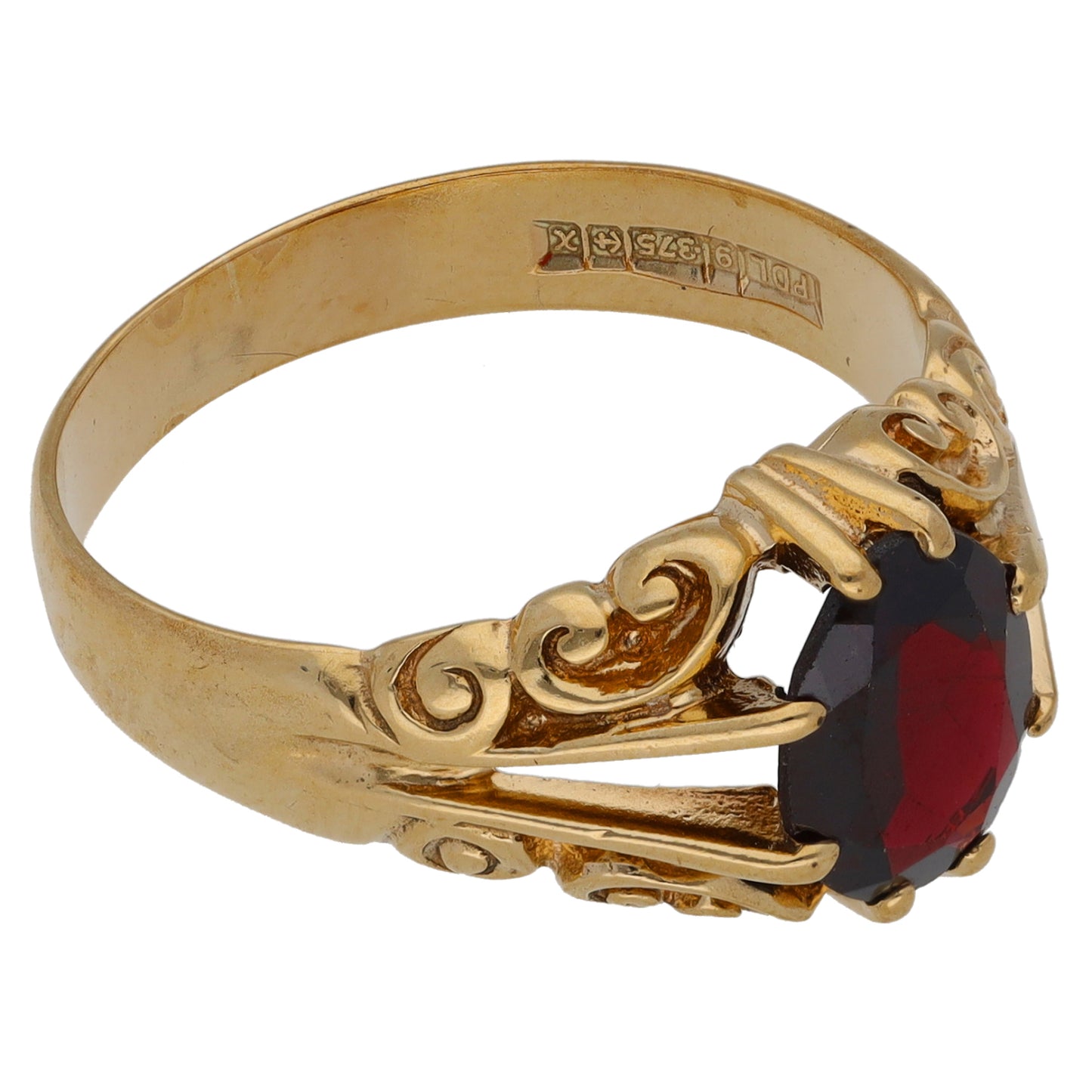 9ct Gold Garnet Single Stone Ring Size T