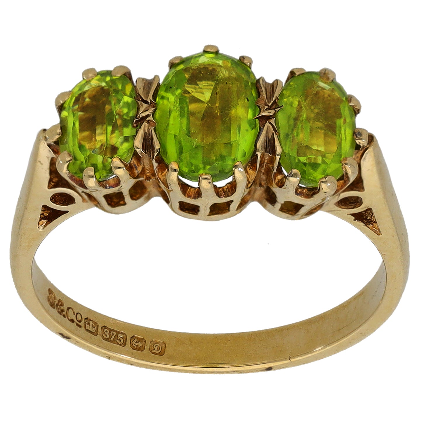 9ct gold three-stone ring featuring a central oval green peridot flanked by two stones