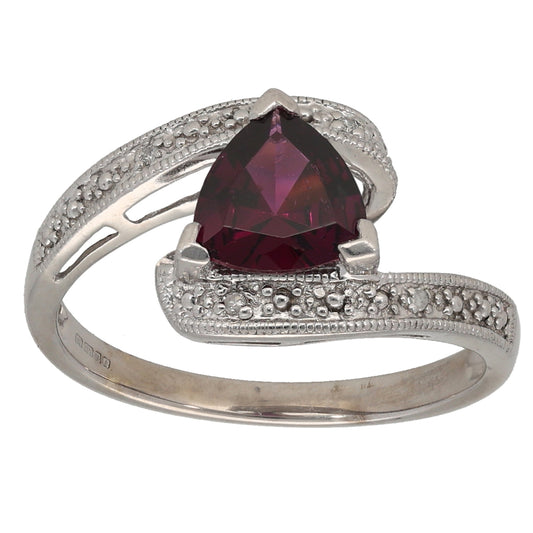 9ct White Gold Garnet & 0.02ct Diamond Dress/Cocktail Ring Size N