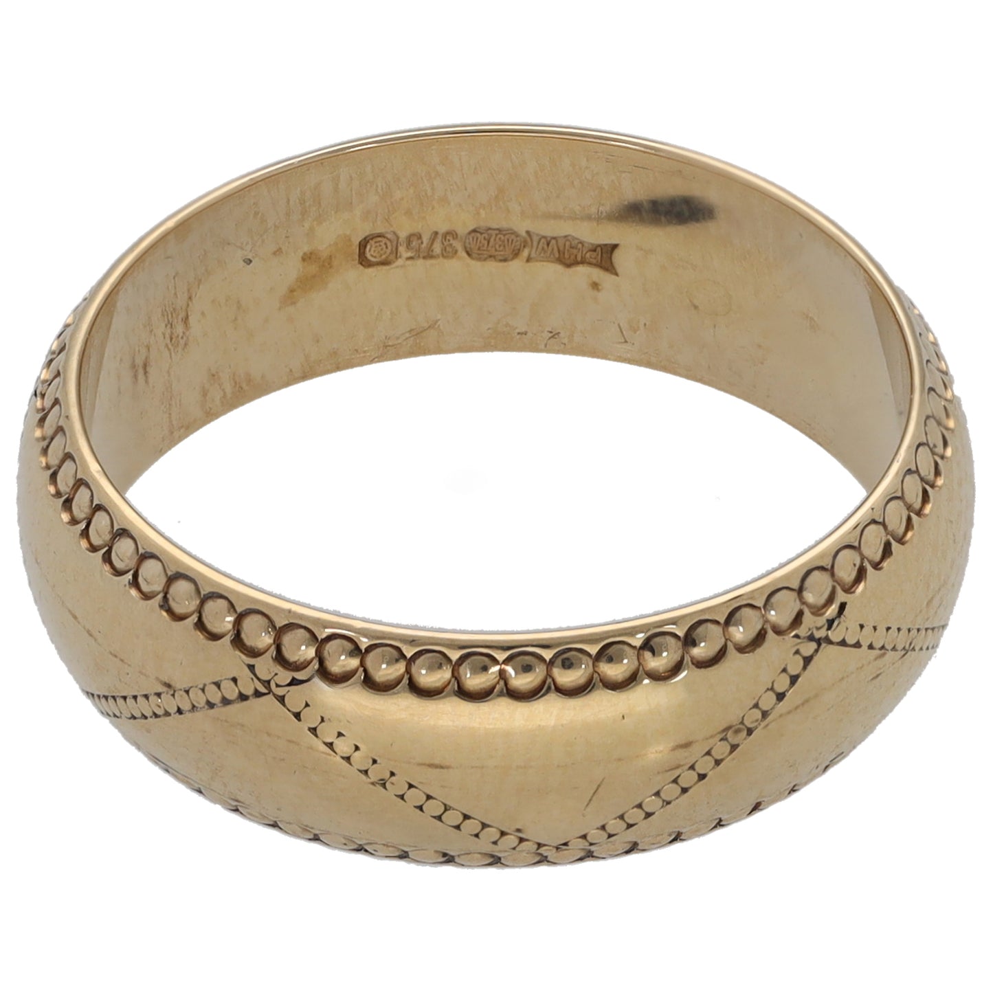 9ct gold wedding ring, interior hallmarked; bead border and diagonal pattern on face