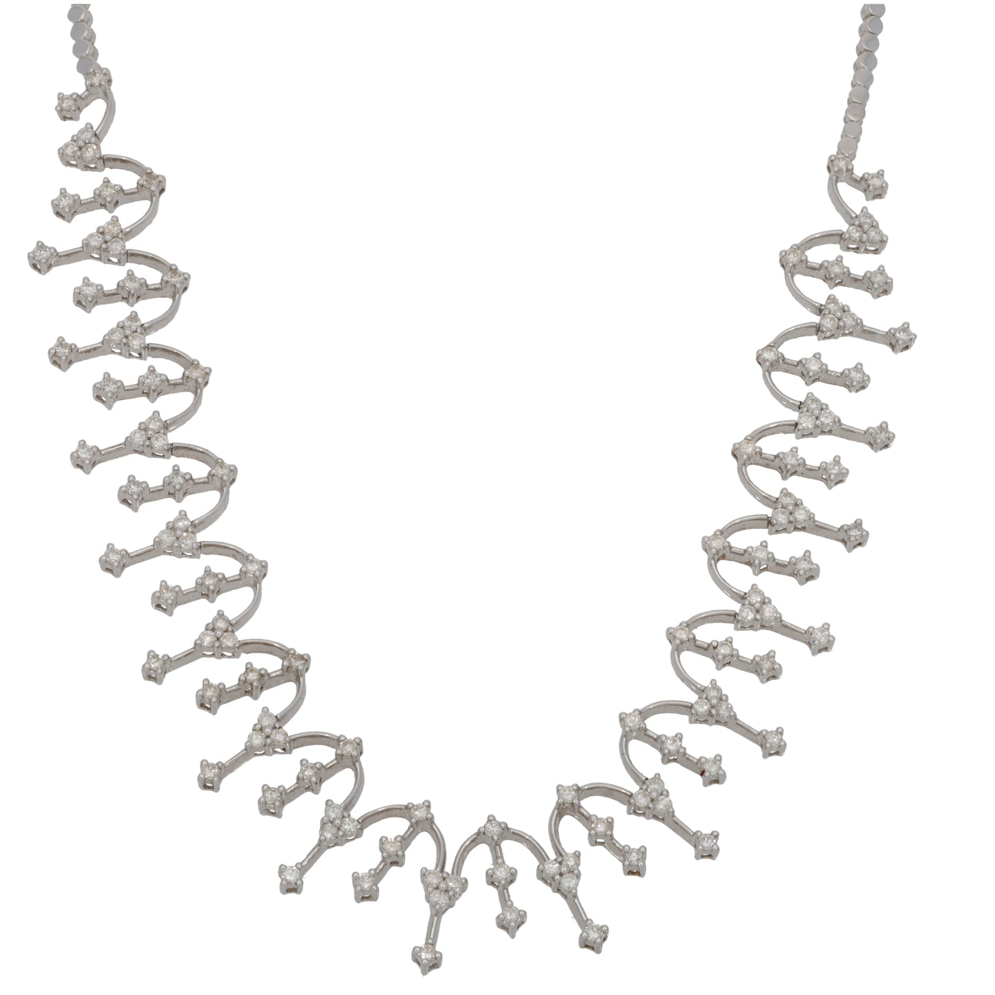 18ct White Gold 2.36ct Diamond Fancy Necklace 16