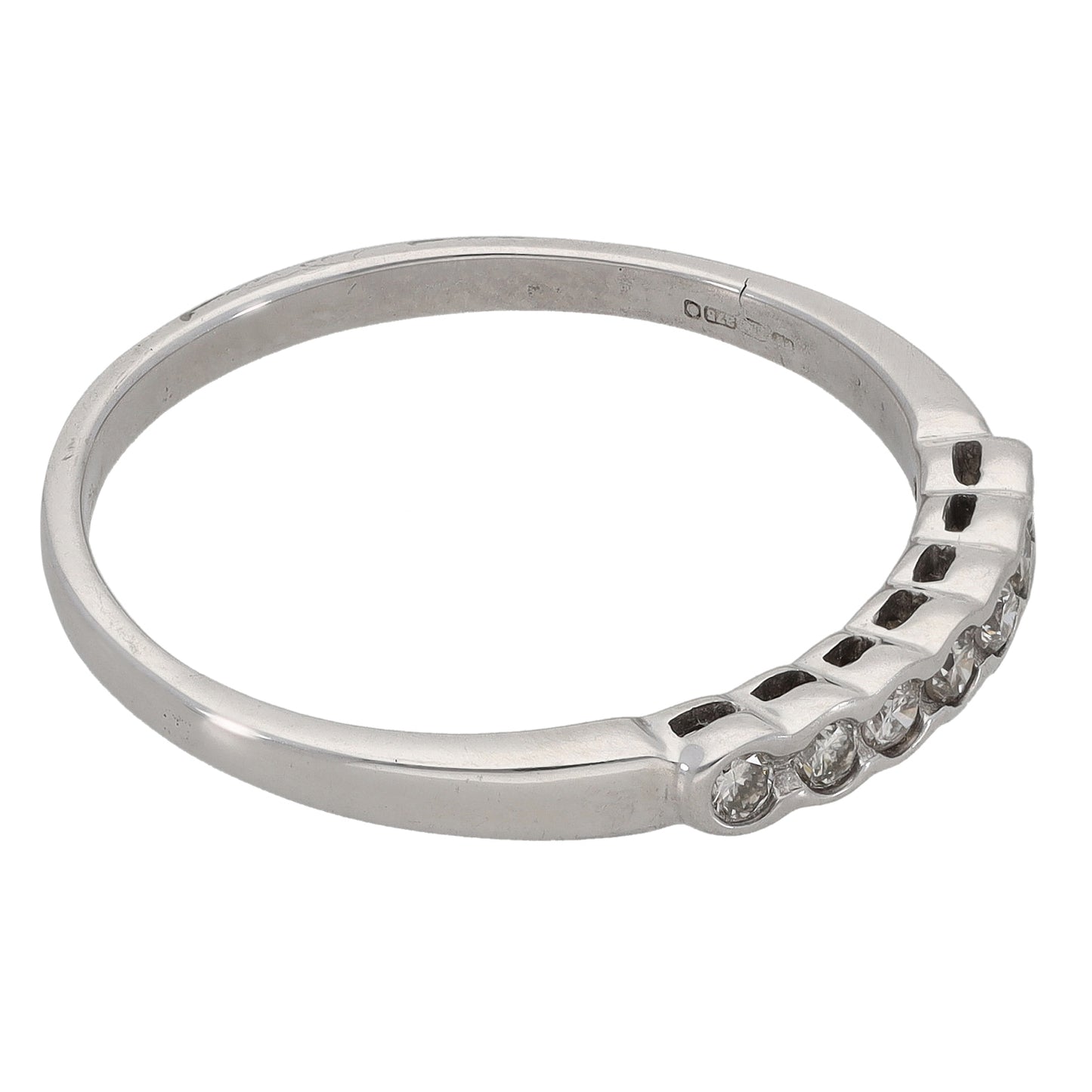 9ct White Gold 0.25ct Diamond Half Eternity Ring Size V