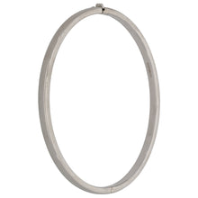Load image into Gallery viewer, 9ct White Gold Hinged/Clasp Bangle
