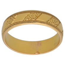 Load image into Gallery viewer, 22ct Gold Patterned Wedding Ring Size P

